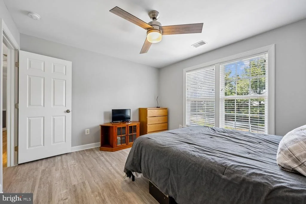 Photo of 503 GLENBROOK DRIVE