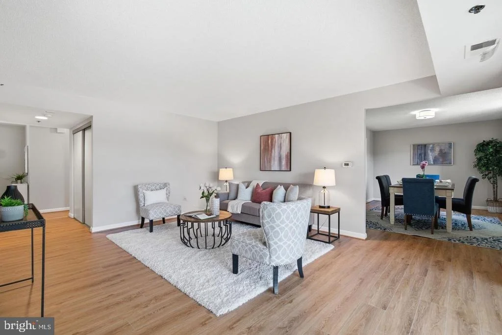 Photo of Unit 304 at 14805 PENNFIELD CIRCLE