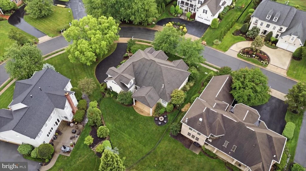 Photo of 8277 ROXBOROUGH LOOP