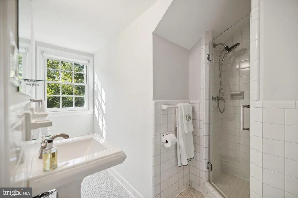 Photo of 4555 W STREET NW