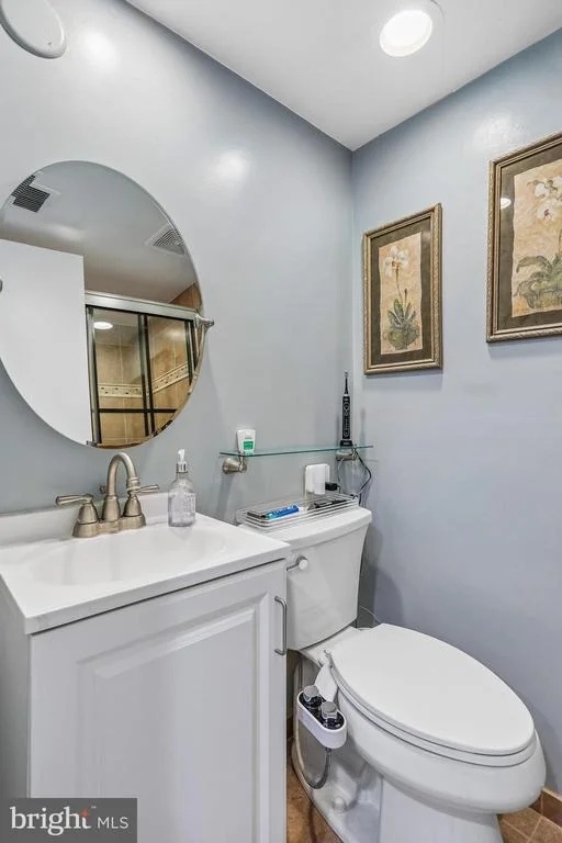Photo of 2 FOXHALL COURT