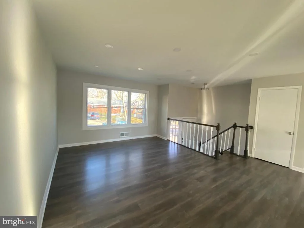 Photo of 9209 ROLLING VIEW DRIVE