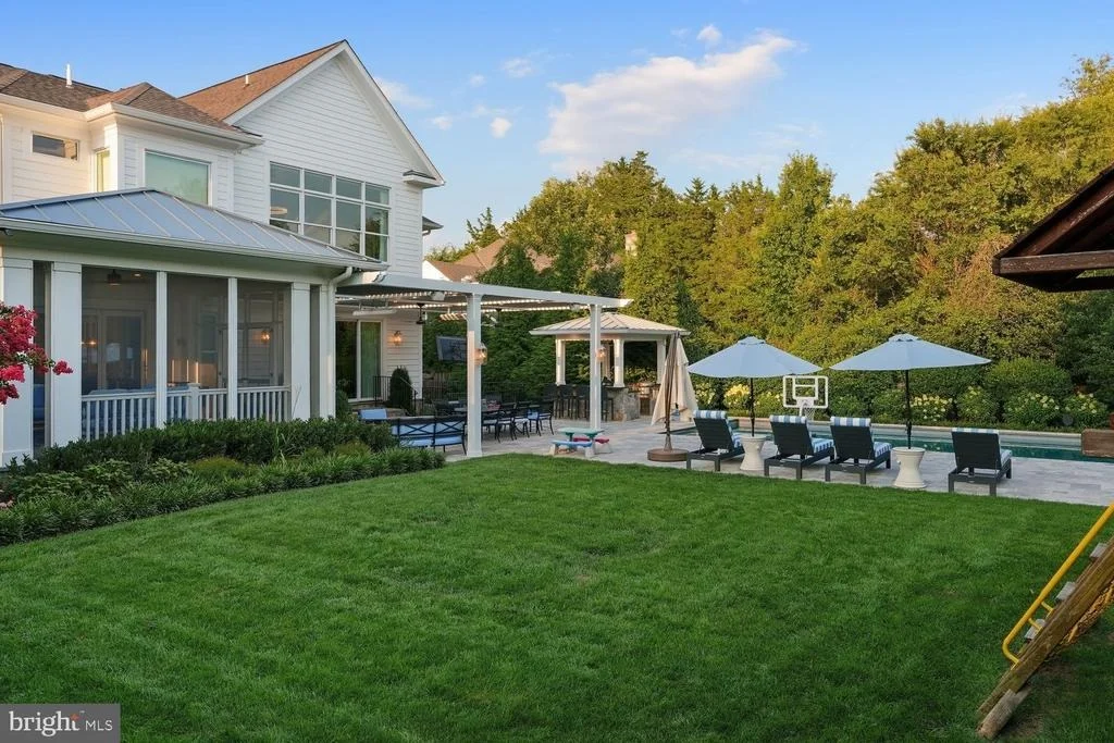 Photo of 6909 ARBOR LANE