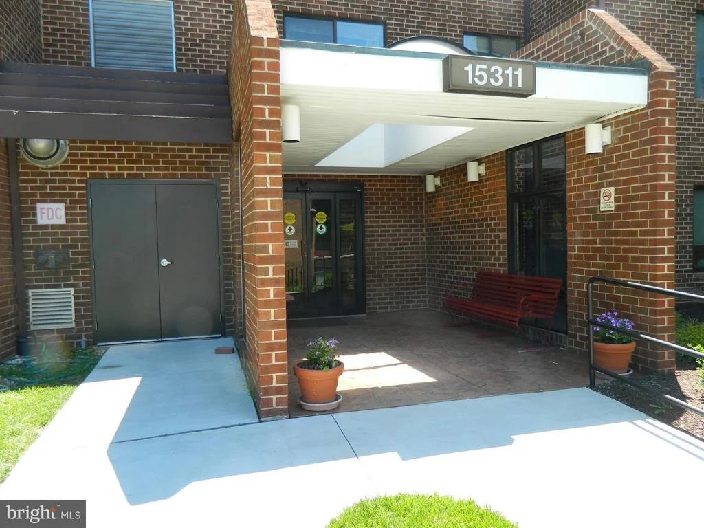 Photo of Unit 873C at 15311 PINE ORCHARD DRIVE
