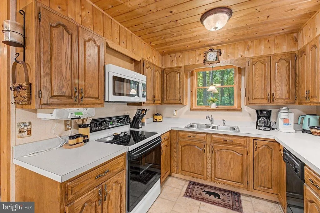 Photo of 482 PERGIN FARM ROAD