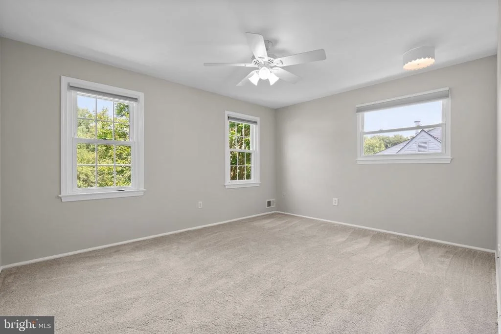 Photo of 18312 DARNELL DRIVE