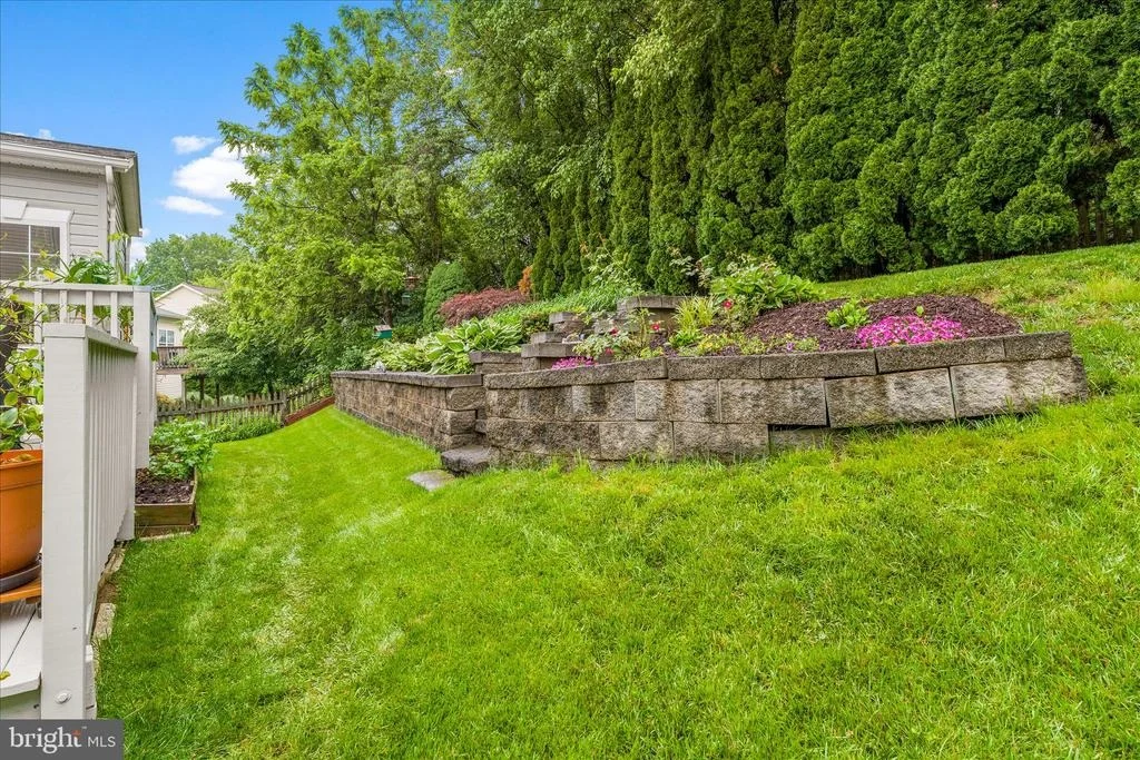 Photo of 5811 WINDING RIDGE WAY