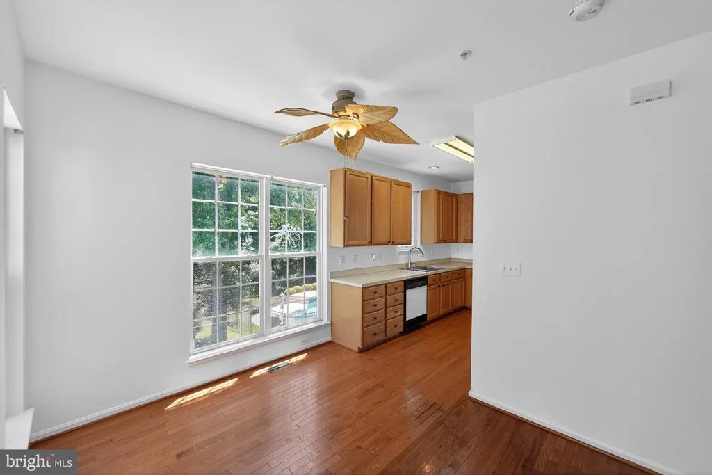 Photo of 9200 FOX PARK ROAD