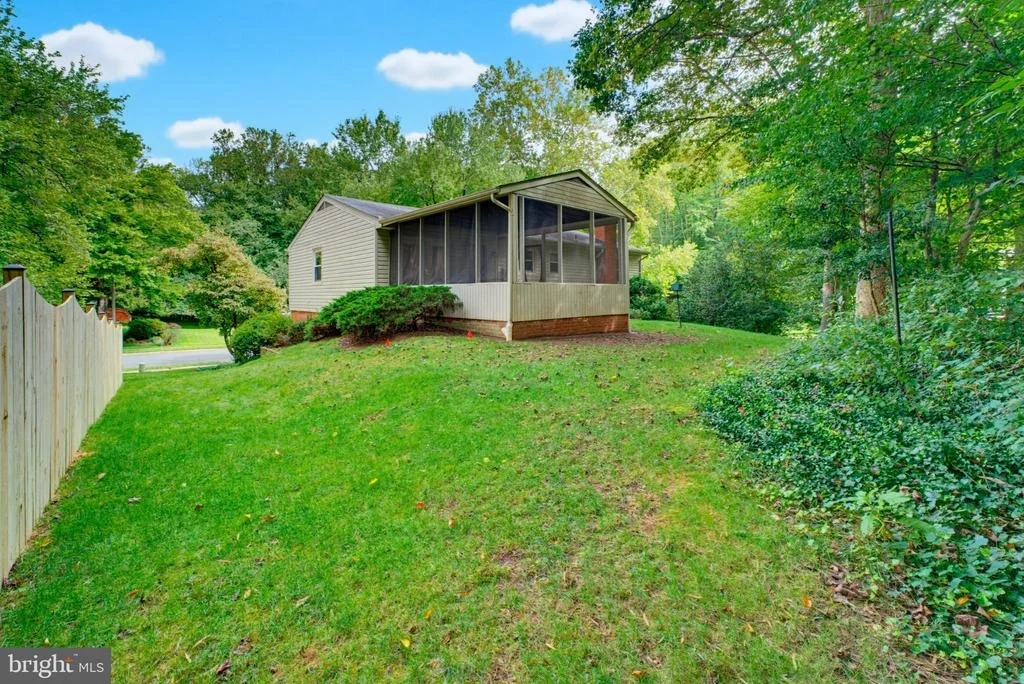 Photo of 7235 HADLOW DRIVE