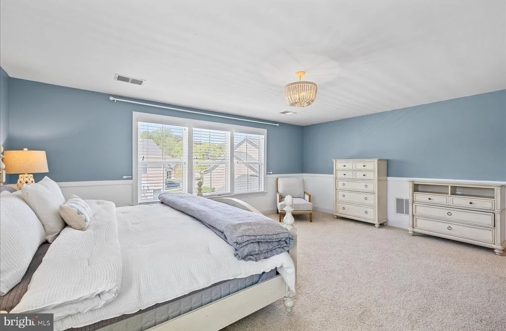 Photo of 19485 MANCHESTER DRIVE