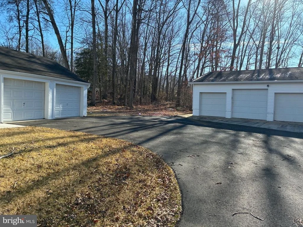 Photo of 413 TRIMBLE ROAD
