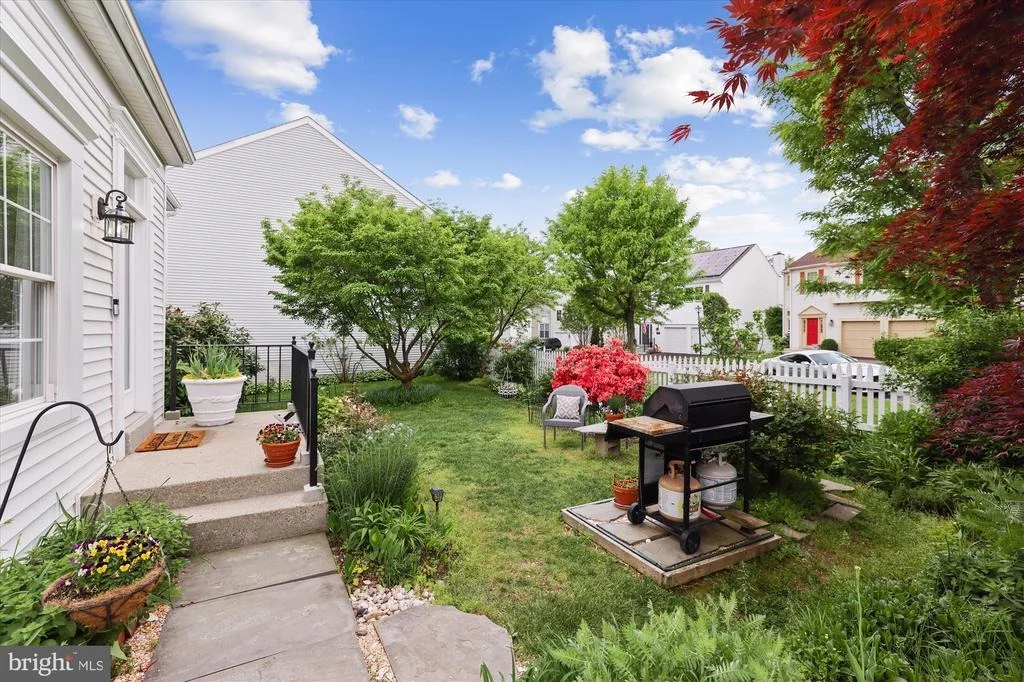 Photo of 2402 PONDSIDE TERRACE