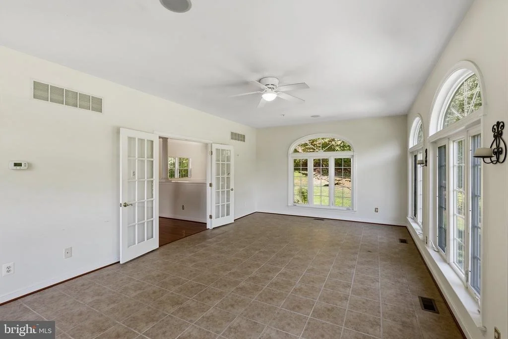Photo of 915 ZENITH DRIVE