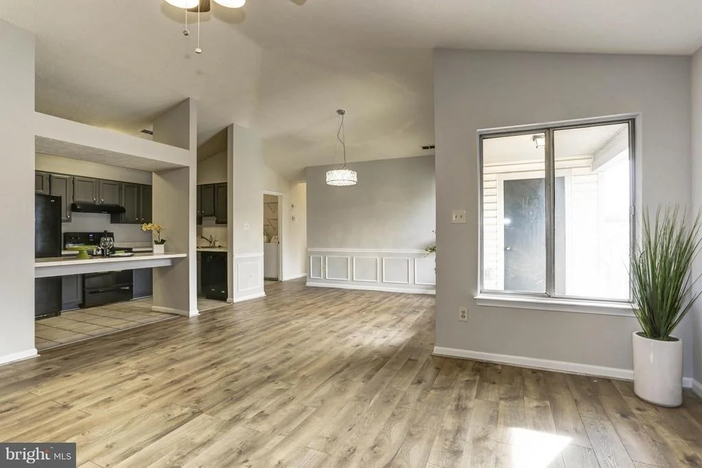 Photo of Unit 2B at 2110 WHITE HALL ROAD