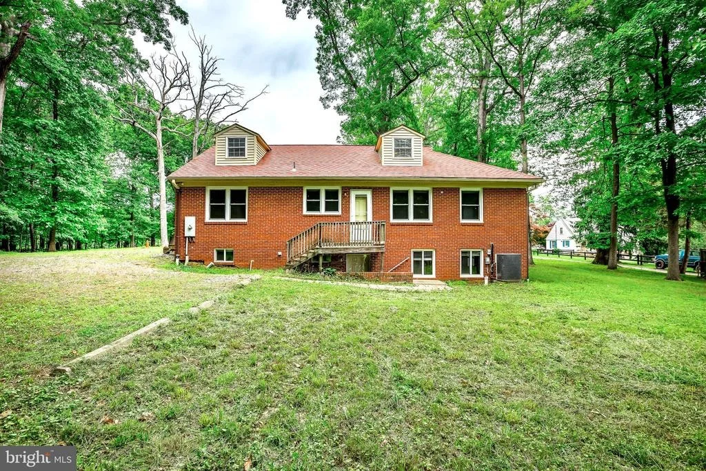 Photo of 11730 CLOPPER ROAD