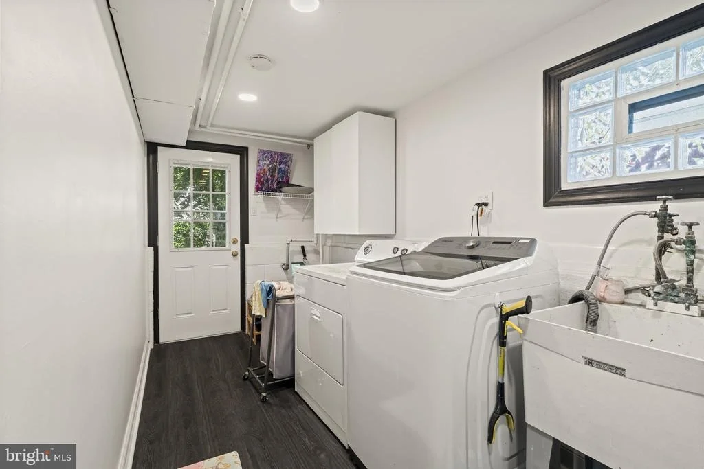 Photo of 409 BRADFORD ROAD