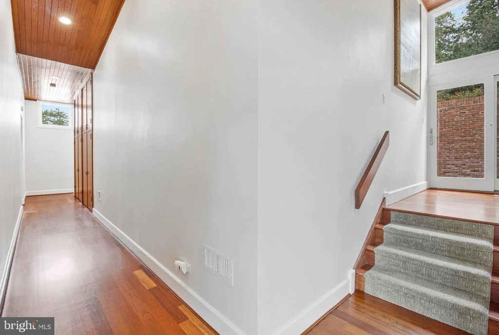 Photo of 1753 ARMY NAVY DRIVE