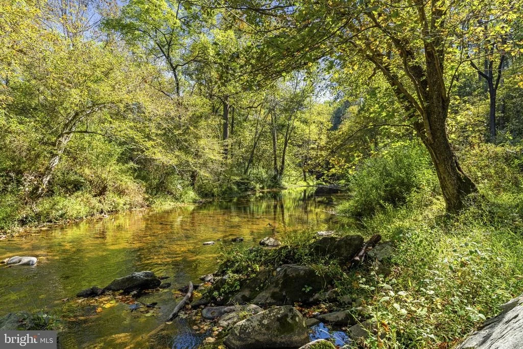 Photo of 207 GRAND VIEW ROAD