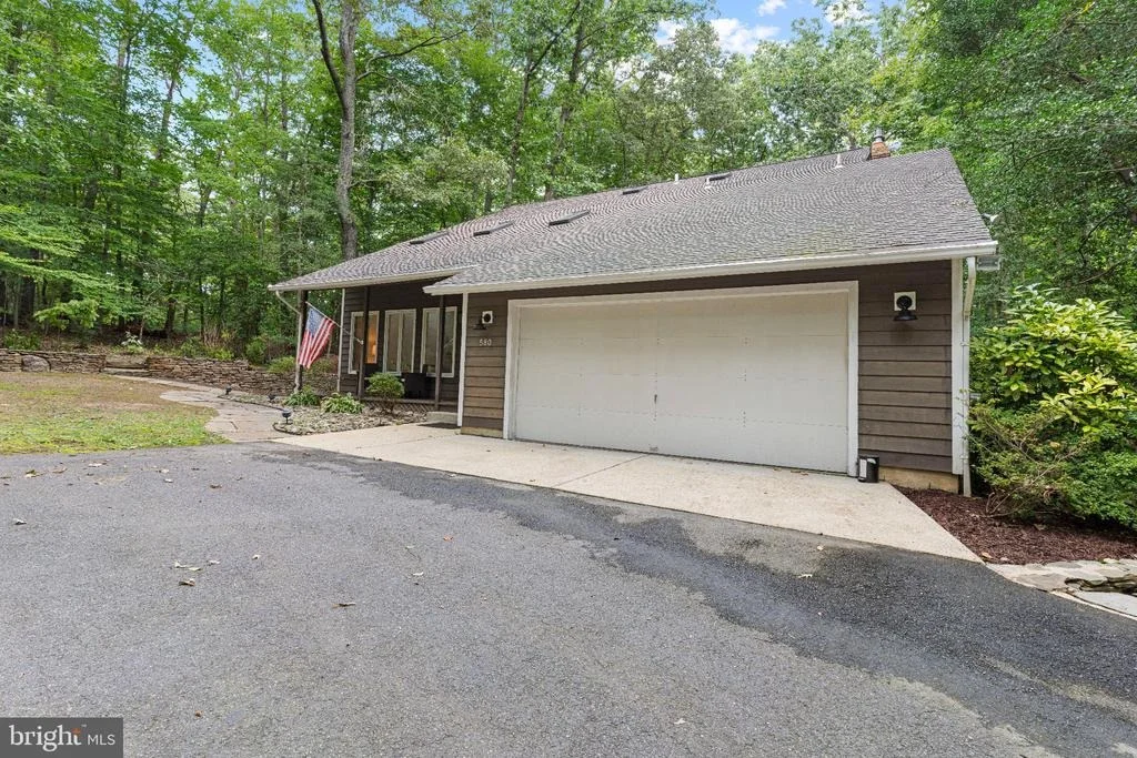 Photo of 580 PINEDALE DRIVE