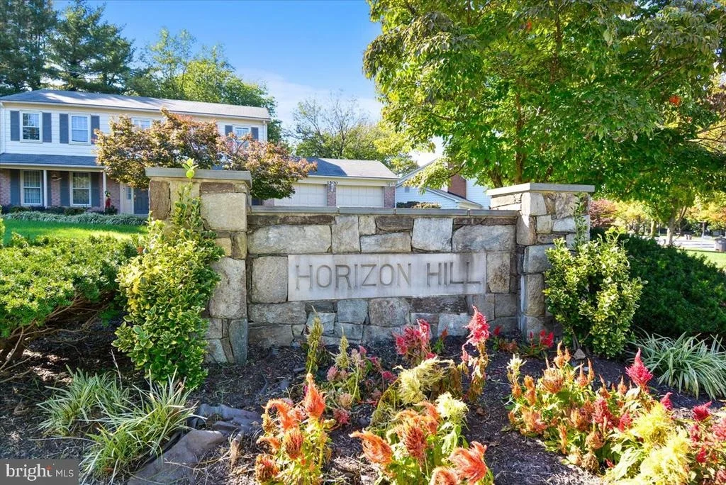 Photo of 1705 CRESTVIEW DRIVE