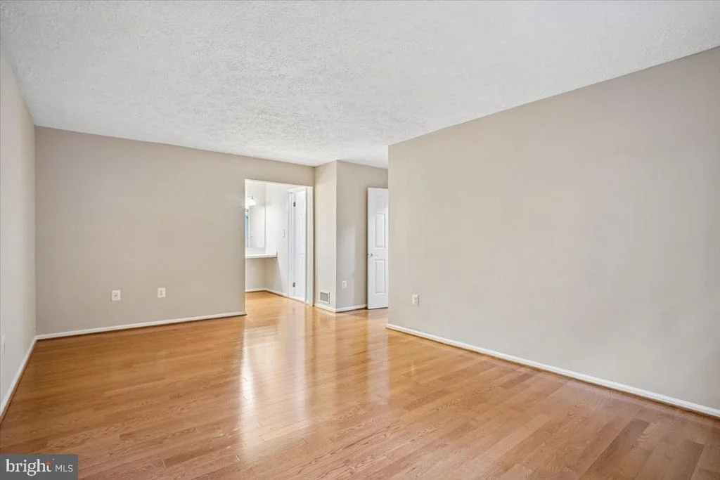 Photo of 1877 POST OAK TRAIL