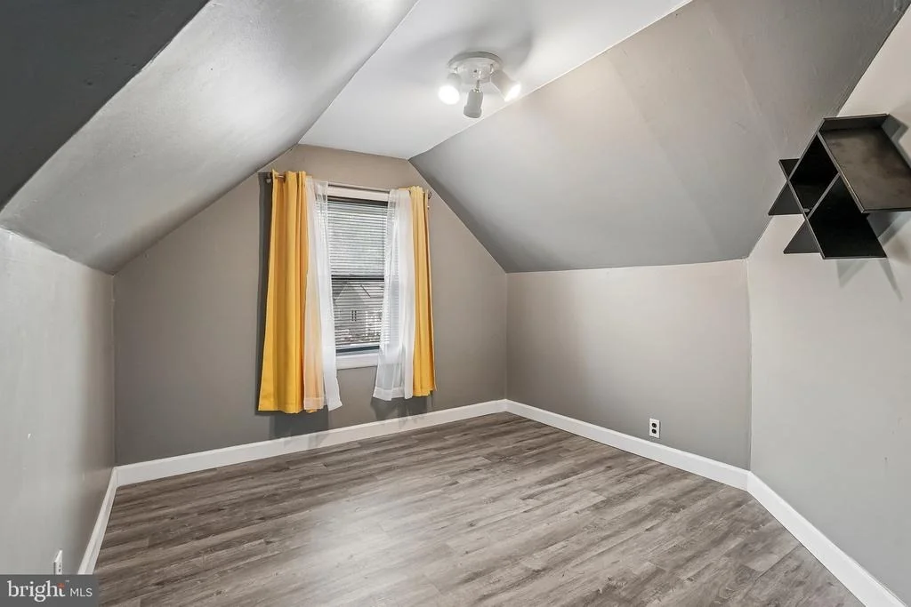 Photo of 150 HAWTHORNE DRIVE