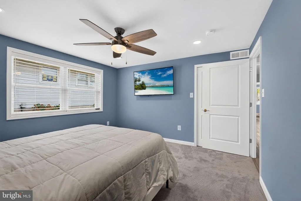 Photo of 2125 MAPLE ROAD