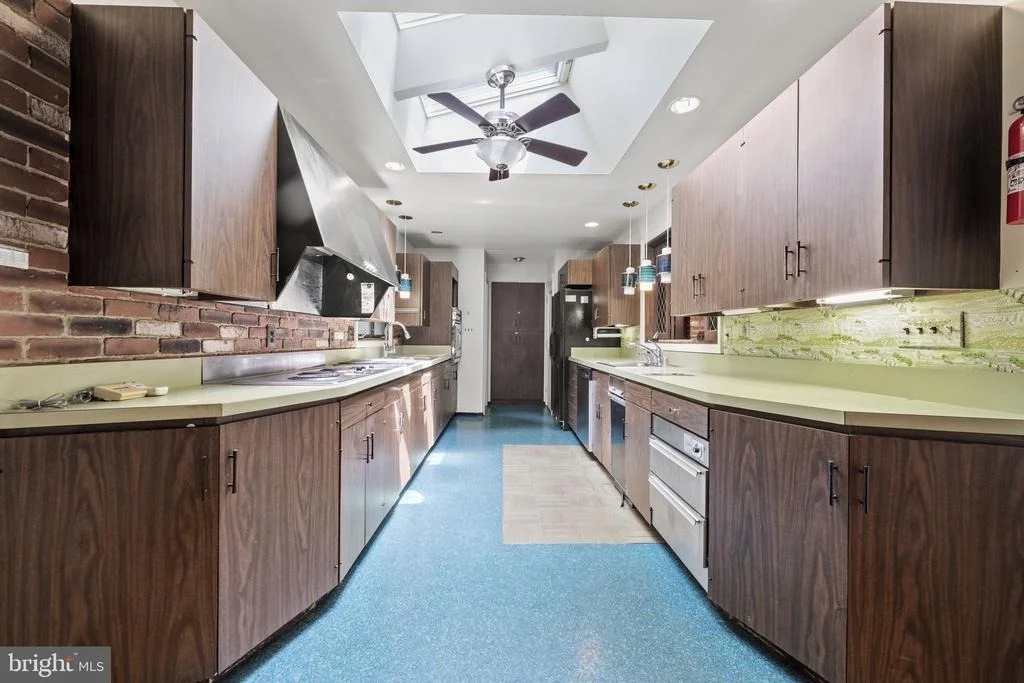 Photo of 2 BUTTONWOOD LANE