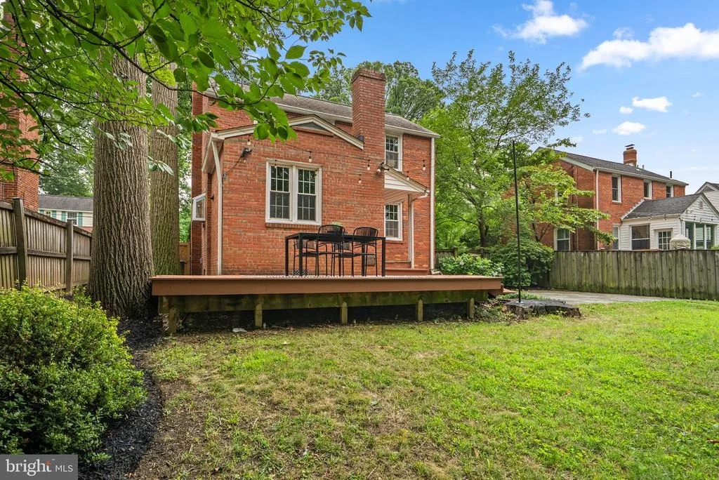 Photo of 1111 MEURILEE LANE