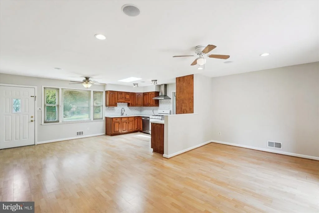 Photo of 5309 JUXON PLACE