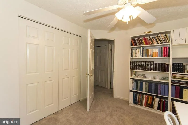 Photo of 10941 HILLTOP LANE