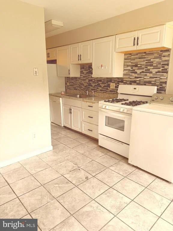 Photo of Unit 6101 at 9903 BLUNDON DRIVE