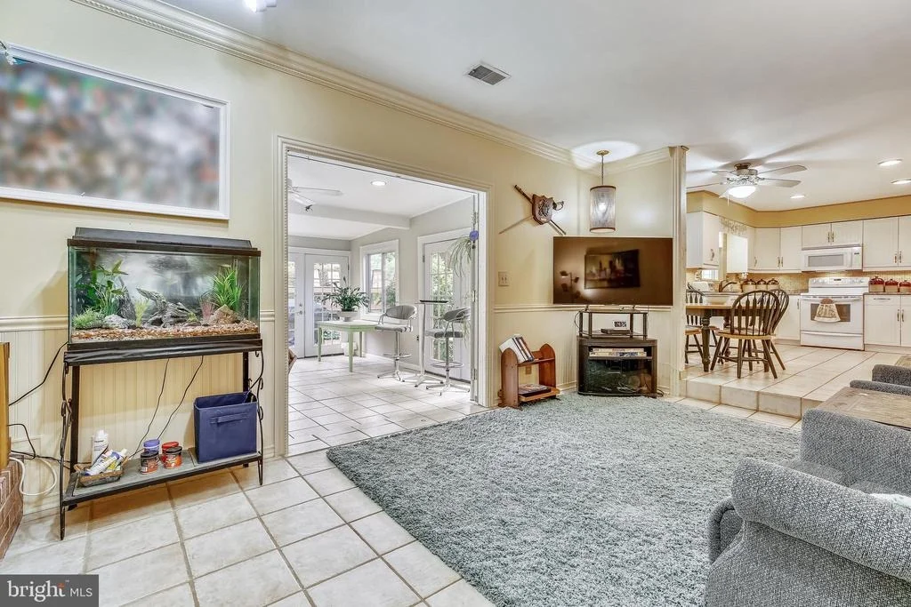 Photo of 15225 CENTERGATE DRIVE