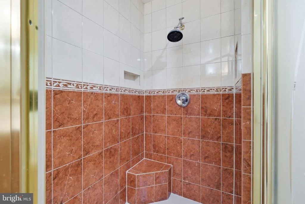 Photo of 3800 QUEEN MARY DRIVE