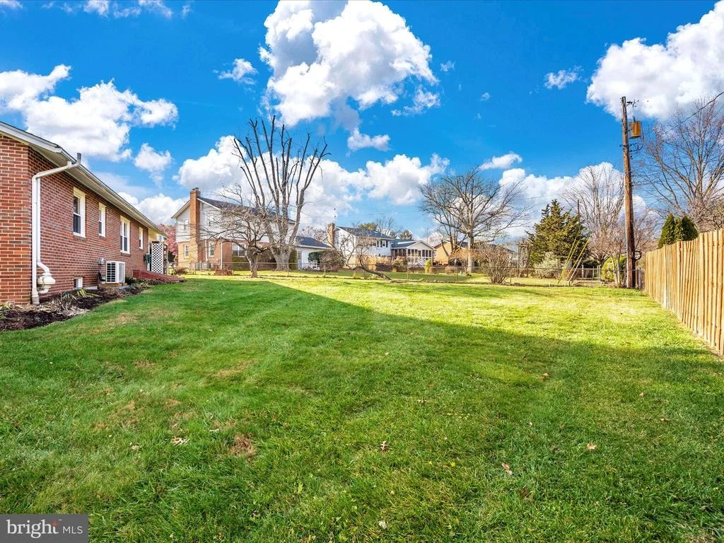 Photo of 232 WYNGATE DRIVE
