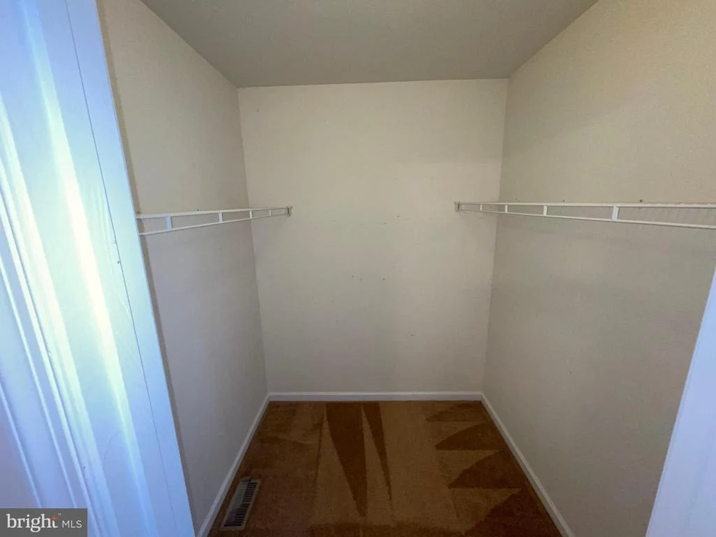 Photo of 28 CIRCLE DRIVE W