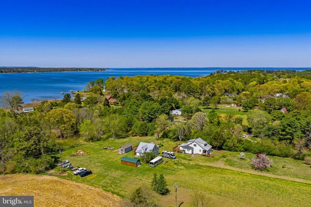 Photo of 4809 COLES POINT ROAD