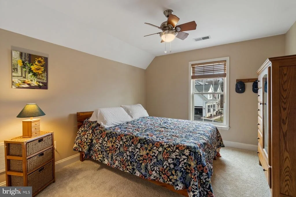 Photo of 5662 WATERLOO ROAD