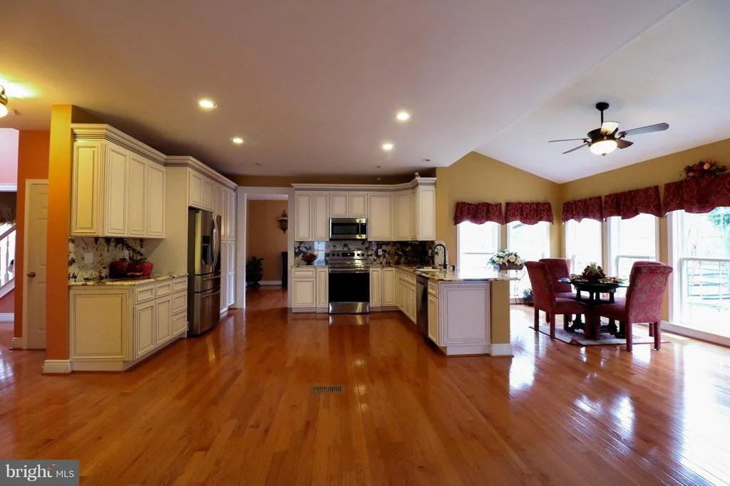 Photo of 1762 CASTLE ROCK ROAD