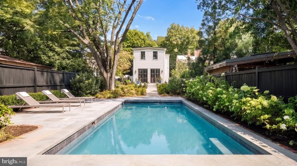 Photo of 3418 RESERVOIR ROAD NW