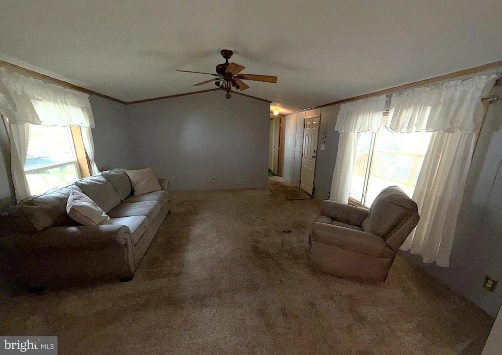 Photo of Unit TRLR21 at 578 TRIMBLE ROAD