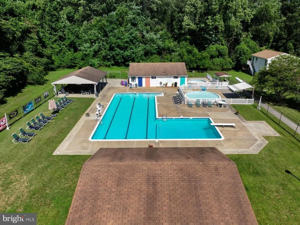 Photo of 8327 SAIL COURT