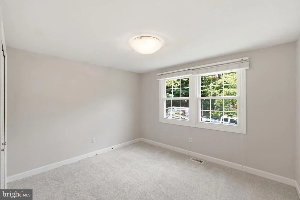 Photo of 14005 BETHPAGE LANE