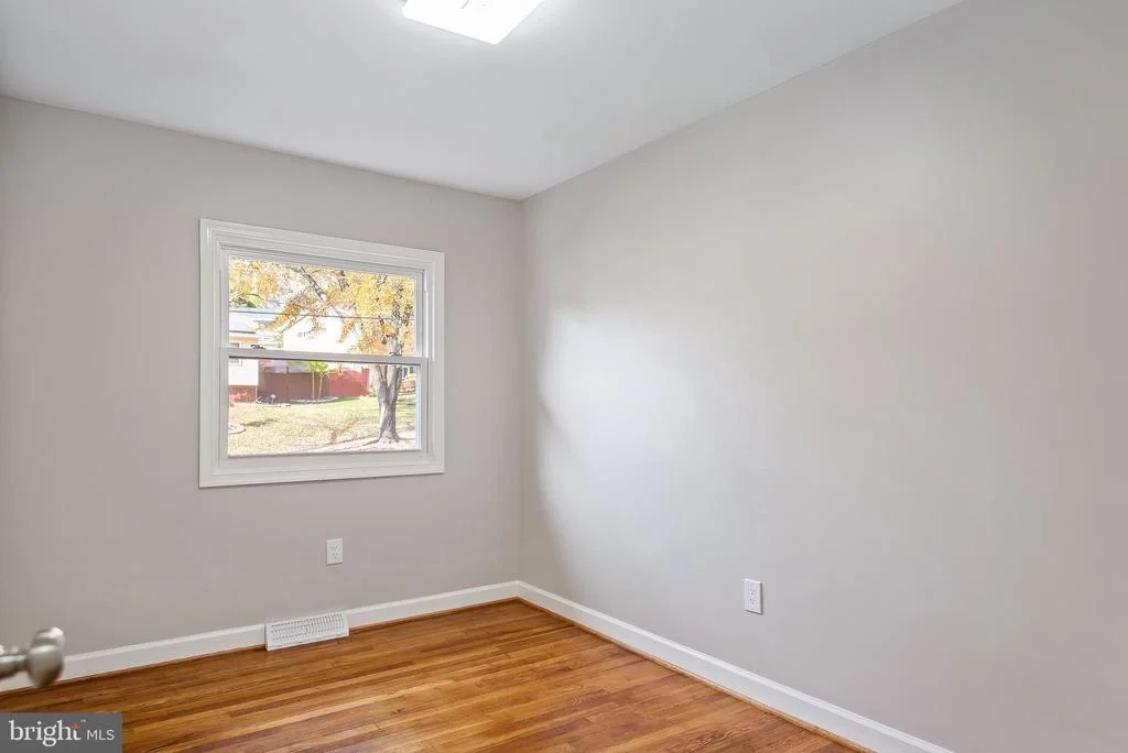 Photo of 823 MALIBU DRIVE