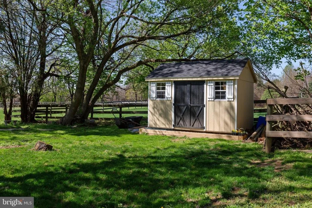 Photo of 27214 RIDGE ROAD