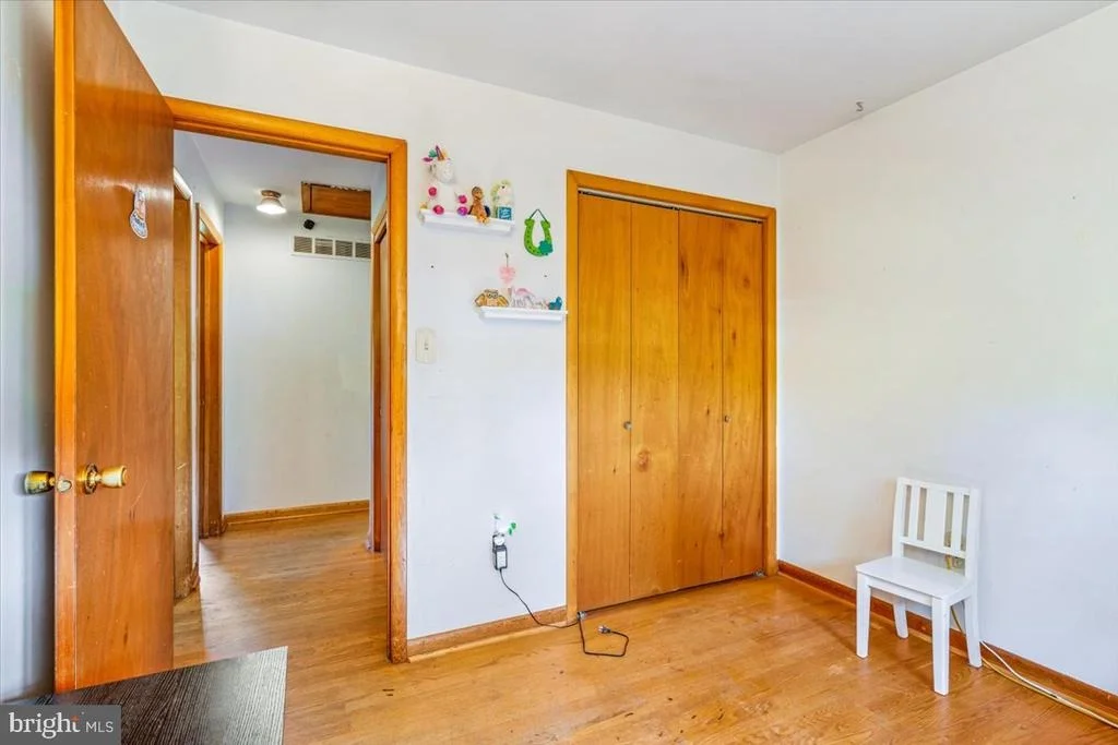 Photo of 8002 SUNNYBROOK COURT