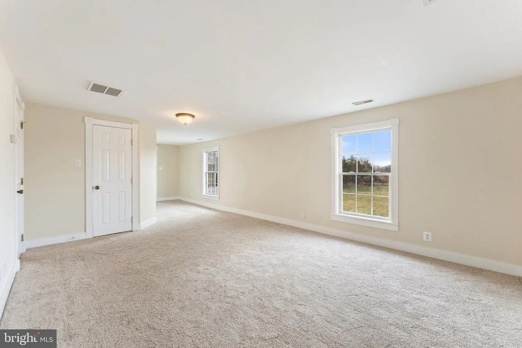 Photo of 18499 AUBURN ROAD