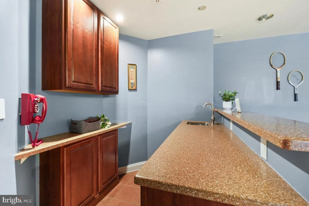Photo of 412 SILVER SPRING AVENUE
