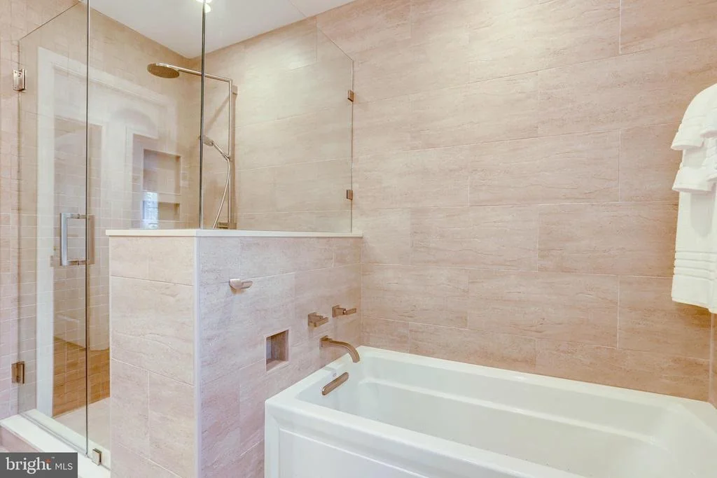 Photo of 11605 CLIPSTONE LANE