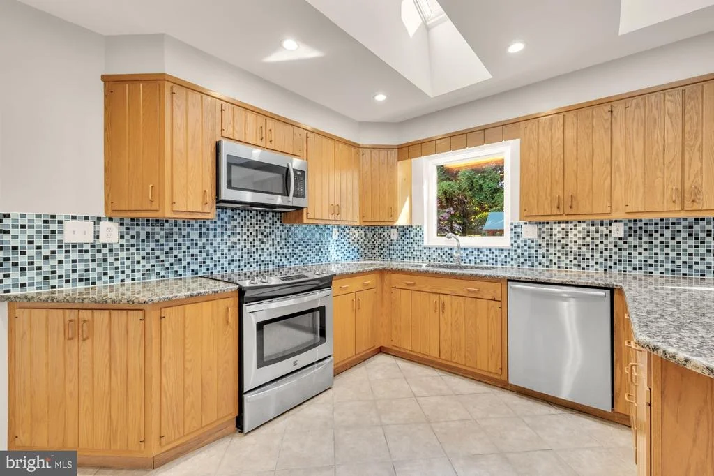 Photo of 8705 BELLS MILL ROAD